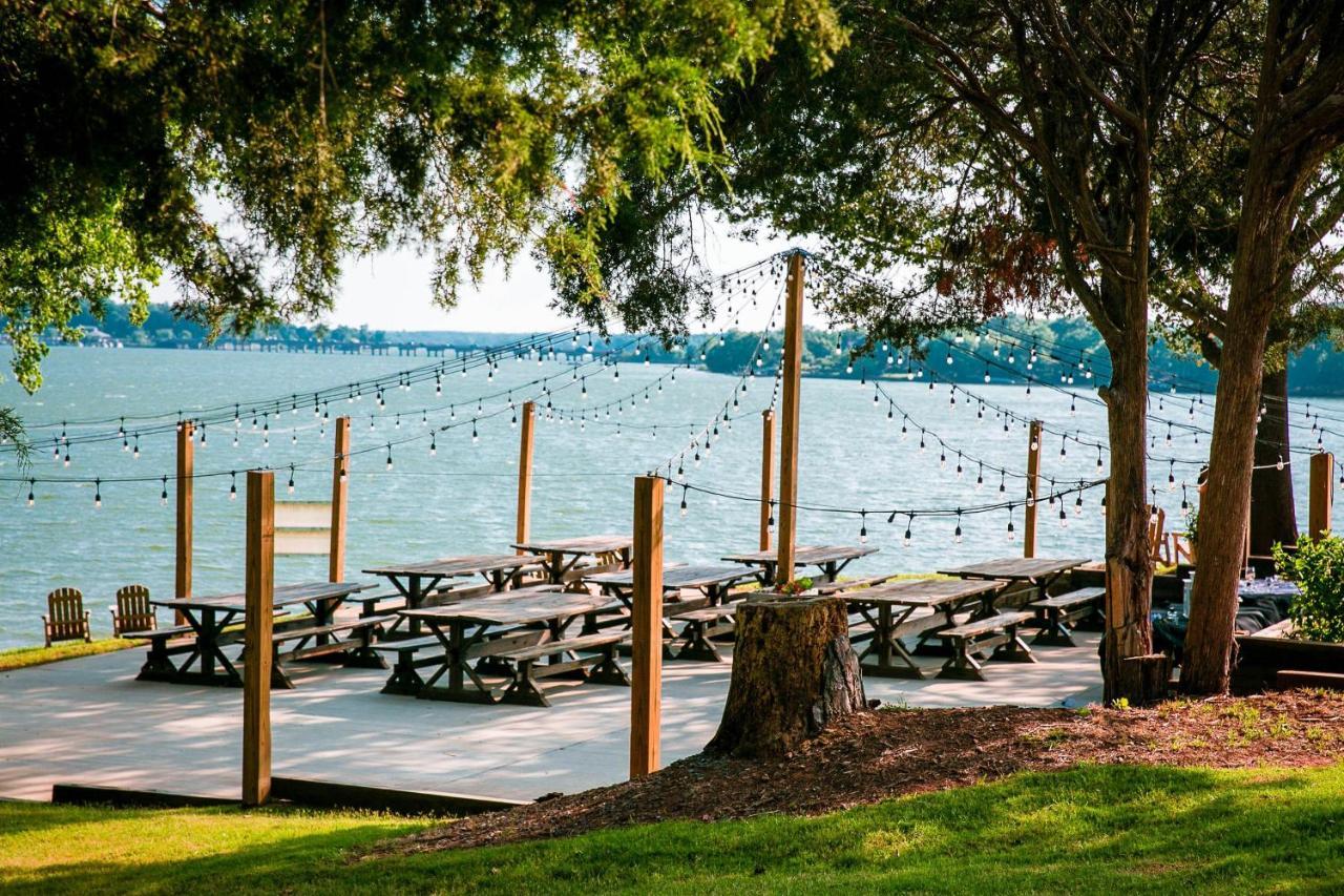Waterfront Two Bedroom 17 On The #lake At Long Cove Casa de férias Charlotte